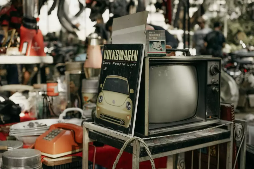 Top-10 Under The Radar Items To Be Looking For At MN Thrift Stores